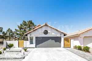 featured image of 2699 Moortown St