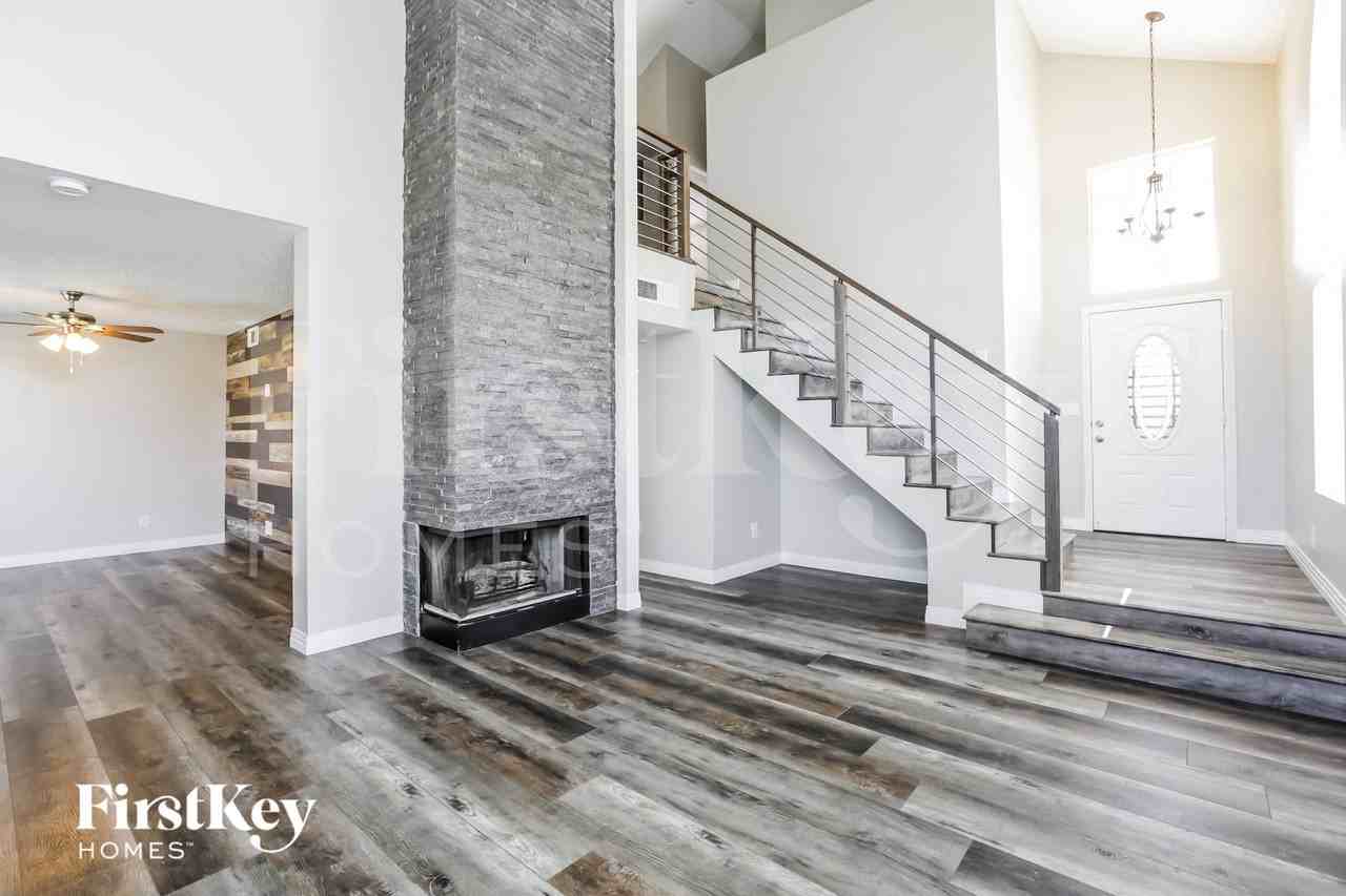 2699 Moortown St - Photo 4 of 15