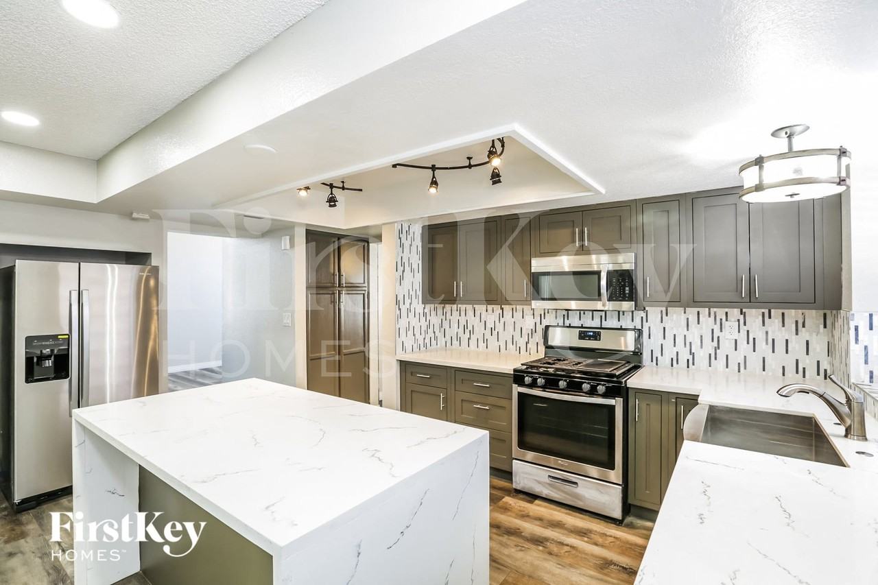 2699 Moortown St - Photo 6 of 15