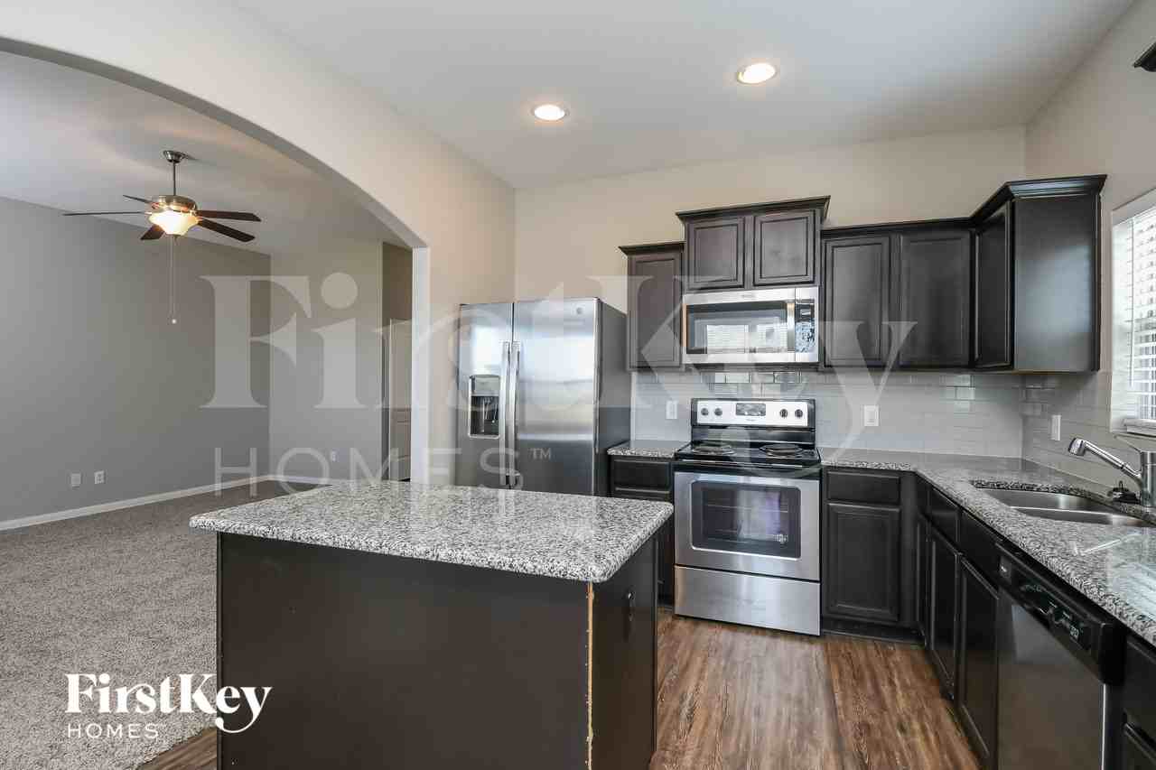 1536 Millennium Dr - Photo 6 of 16