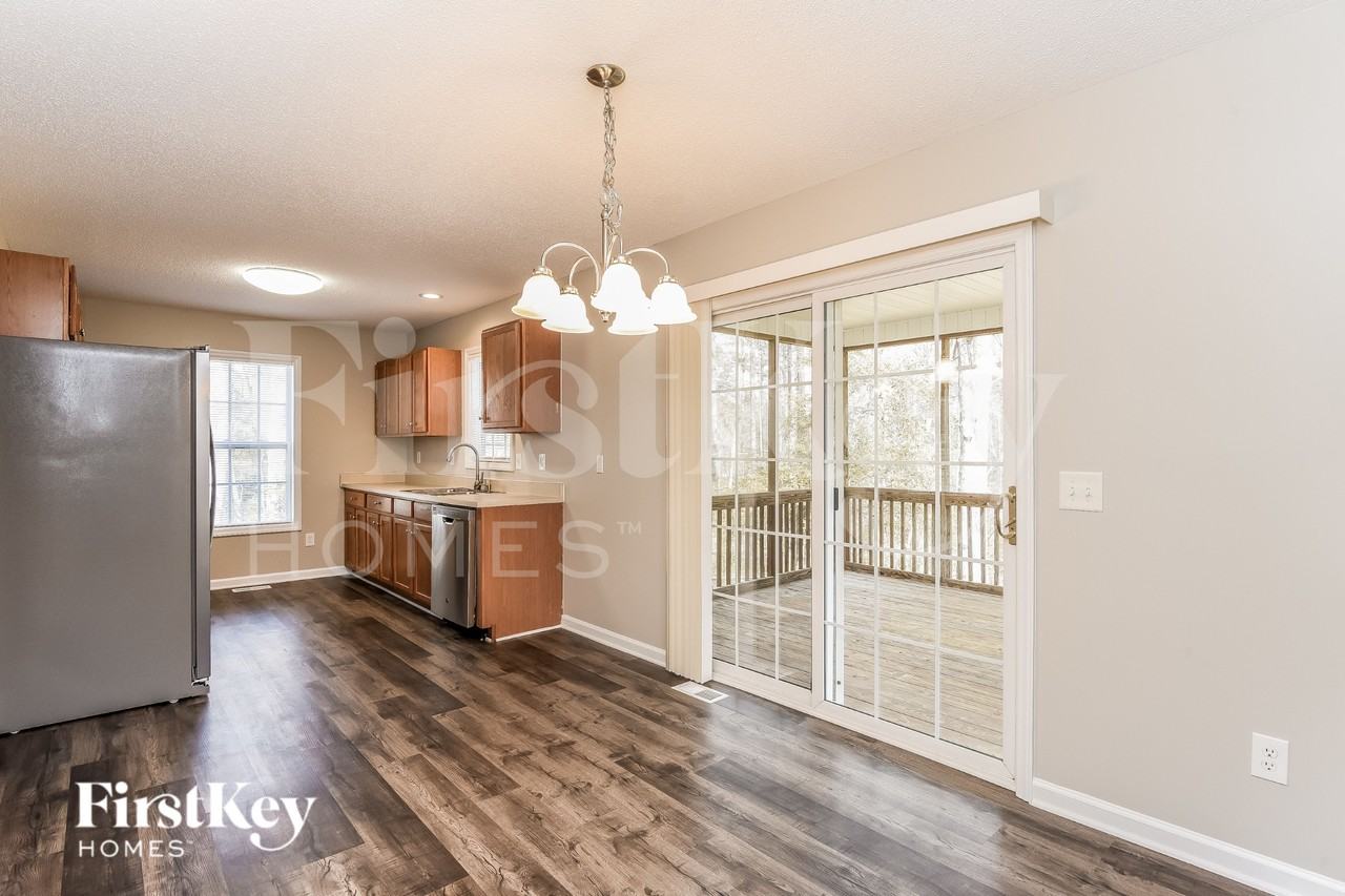60 Cyra Ct - Photo 5 of 16