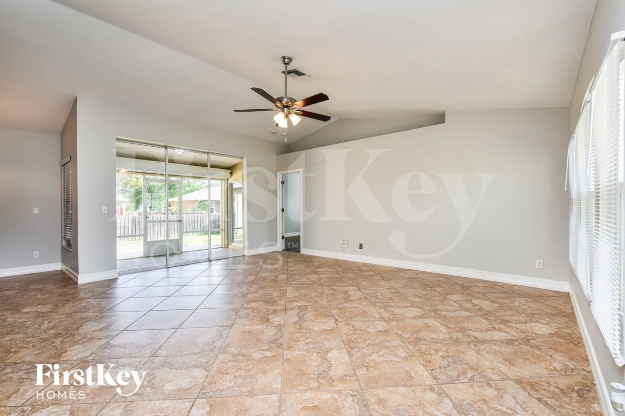 9033 Frank Rd - Photo 3 of 16
