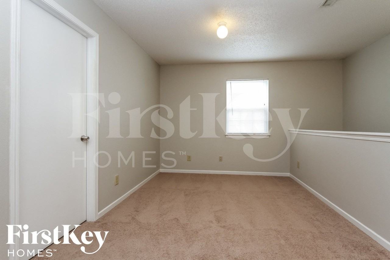 6518 Redland Way - Photo 6 of 15