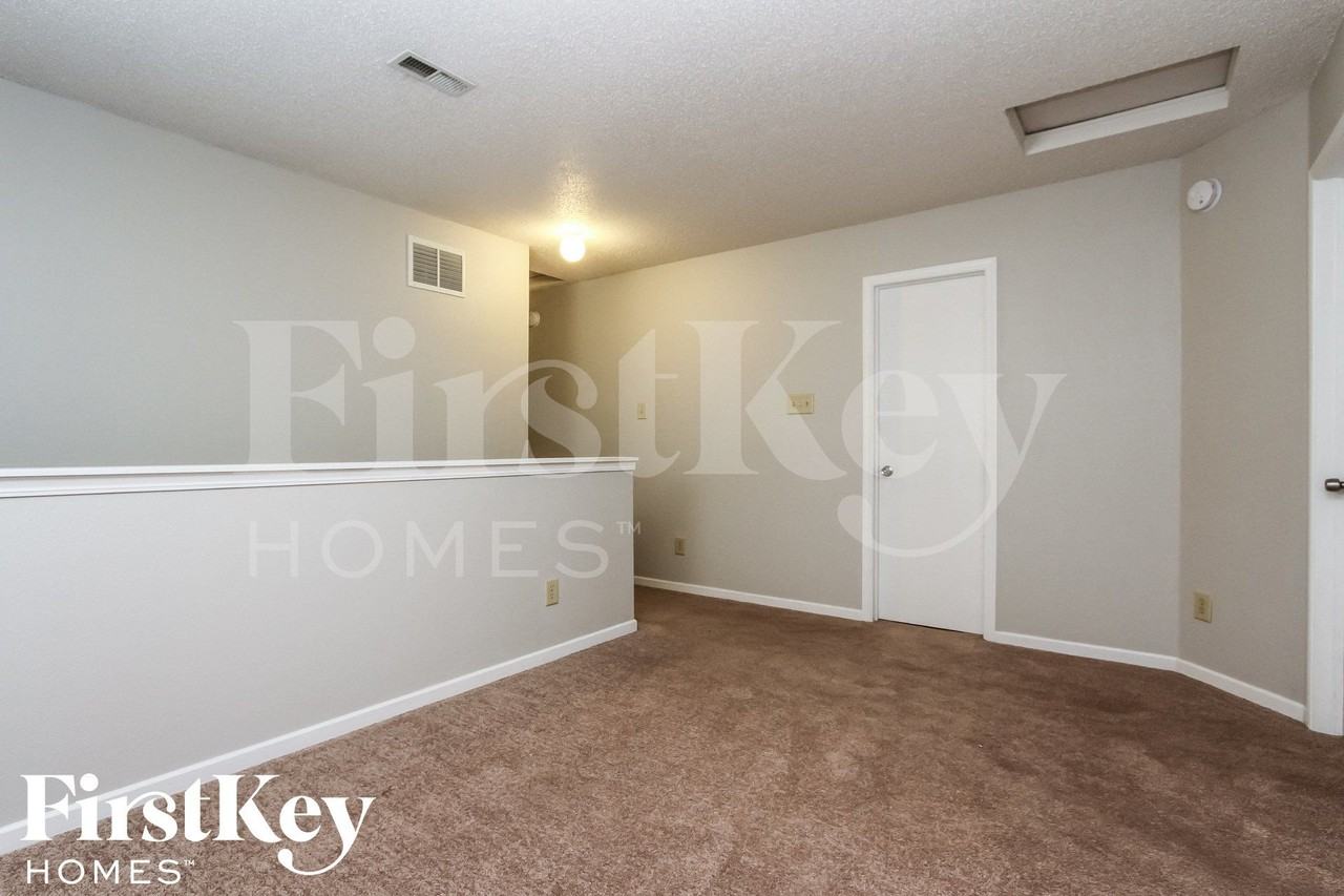 6518 Redland Way - Photo 7 of 15