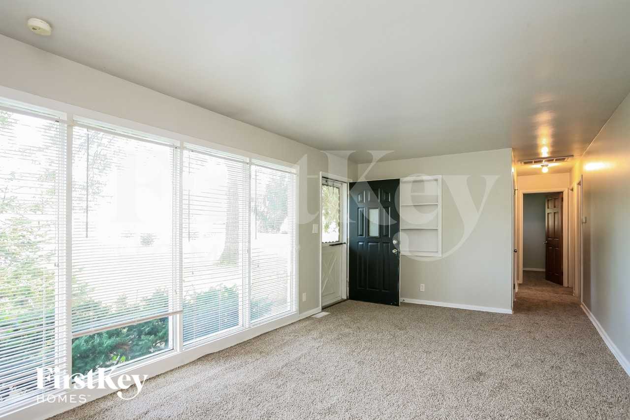 505 Vista Dr - Photo 6 of 16