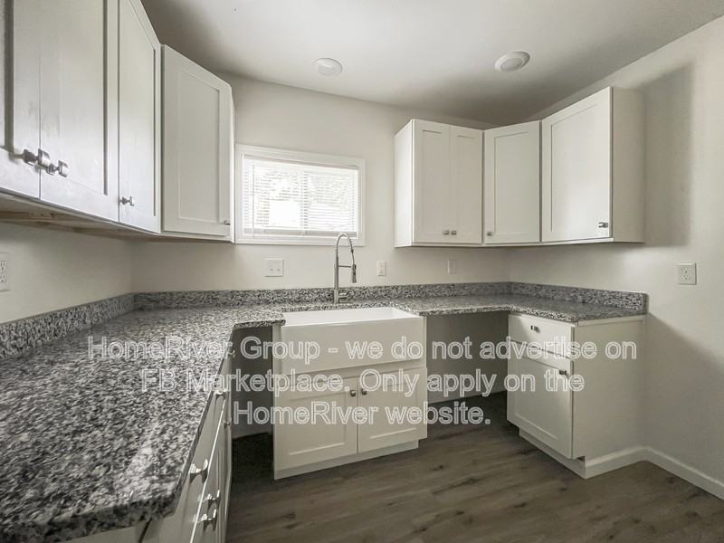 882 Maple Dr - Photo 7 of 21