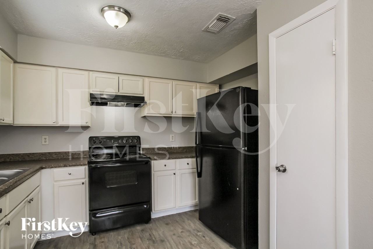 4406 Tealgate Dr - Photo 6 of 16