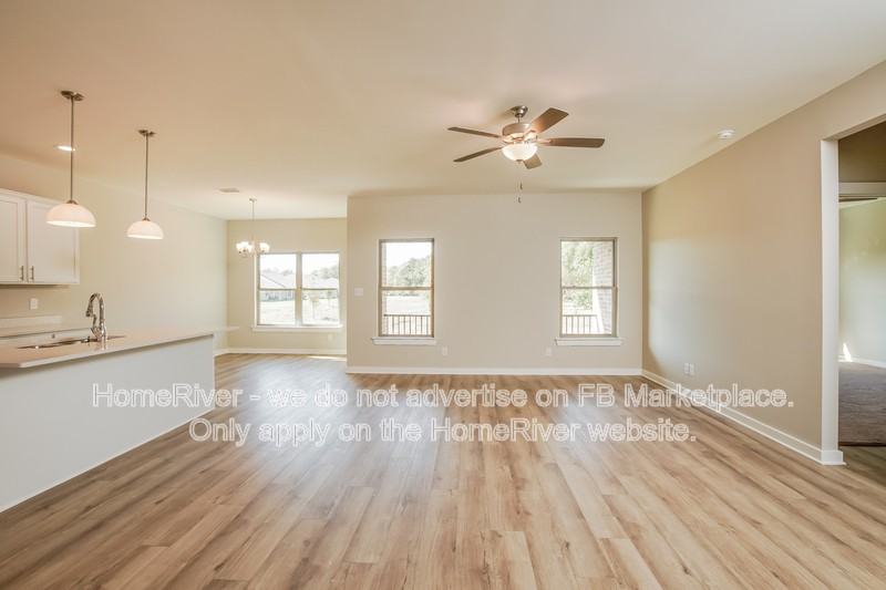 819 Temple St - Photo 2 of 15
