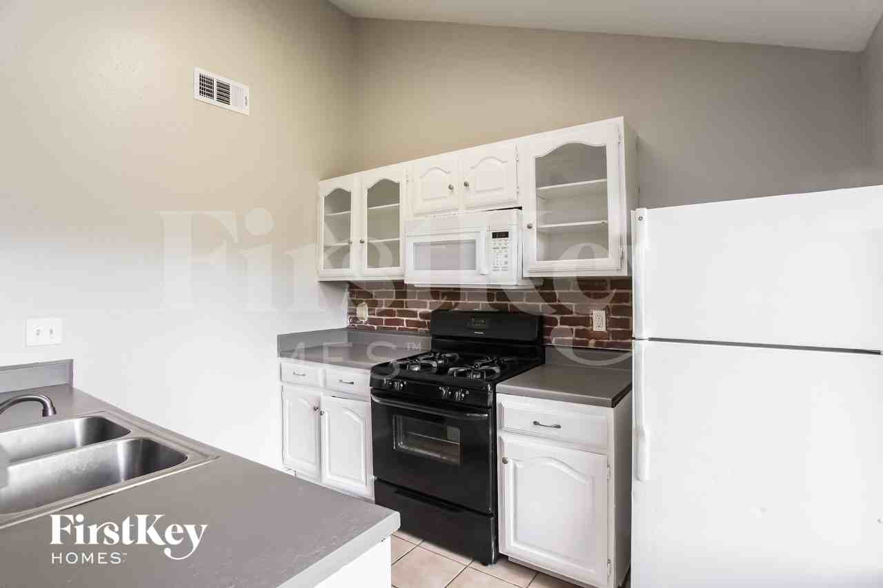 19446 Cypress Cliff Dr - Photo 7 of 16