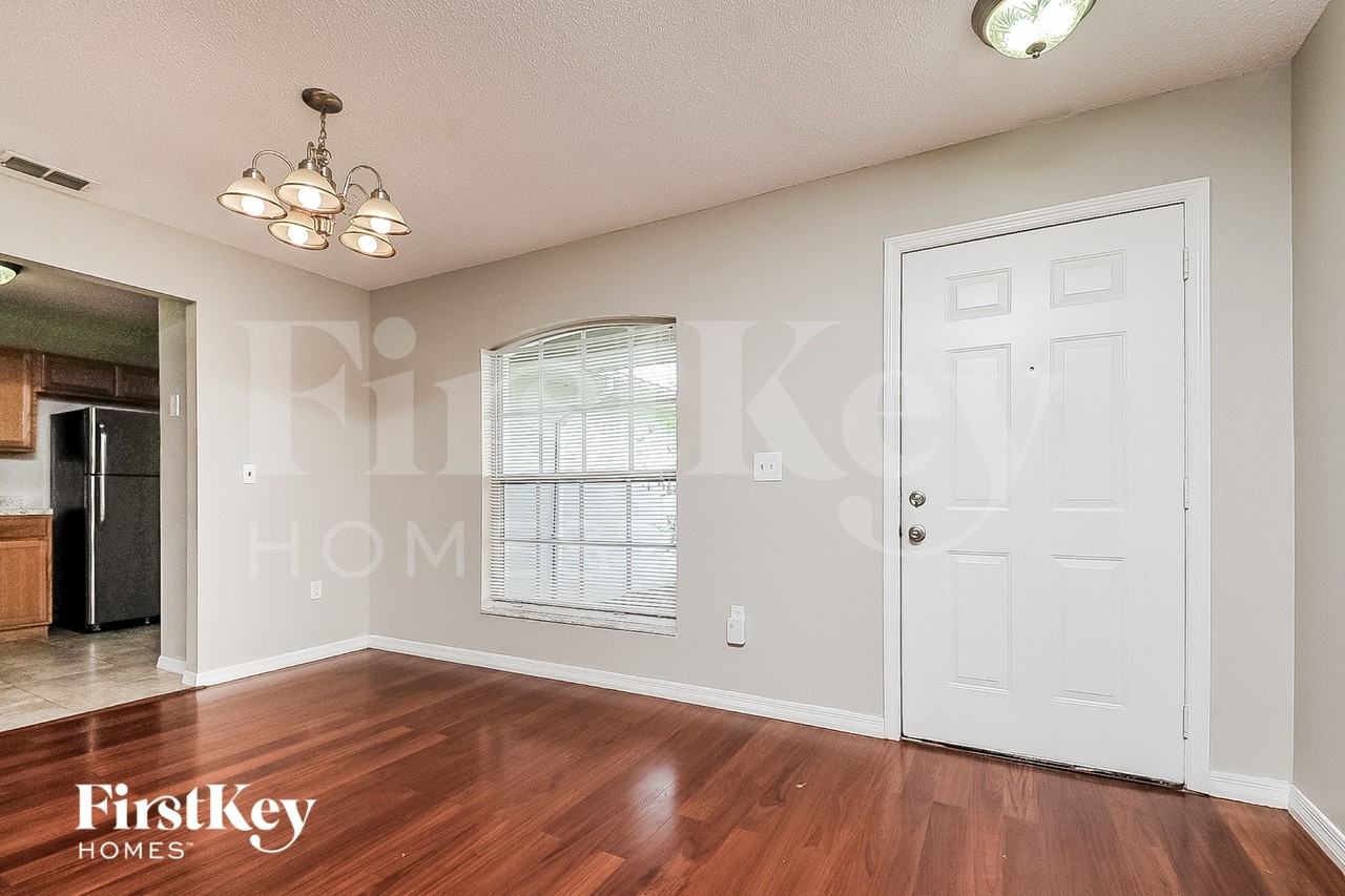1659 Fruitwood Dr - Photo 5 of 16