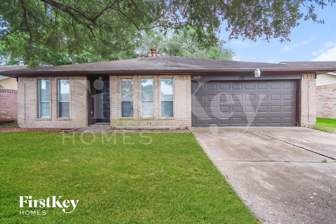16239 La Terra Dr