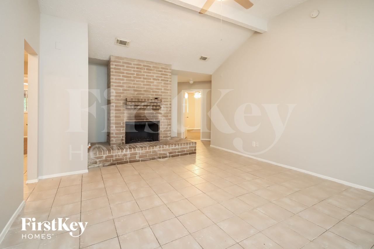 16239 La Terra Dr - Photo 3 of 16
