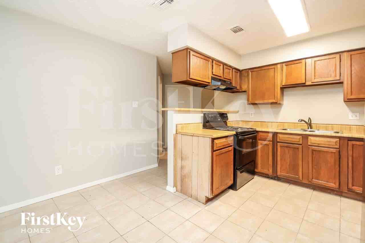 16239 La Terra Dr - Photo 5 of 16