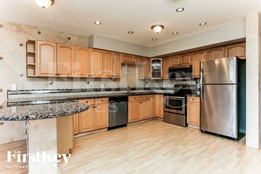 151 Sest - Photo 6 of 15