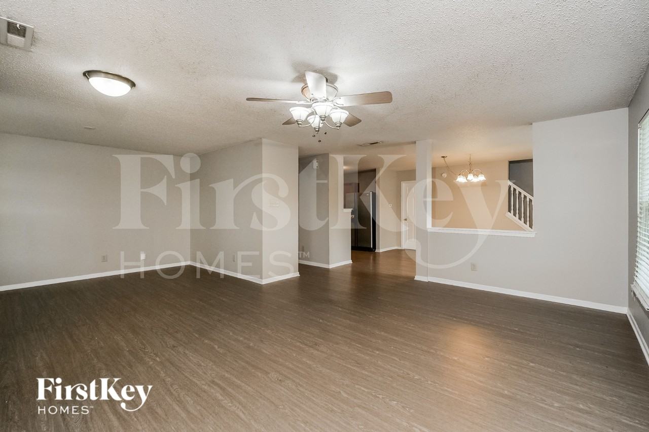 14267 Clapboard Dr - Photo 6 of 16