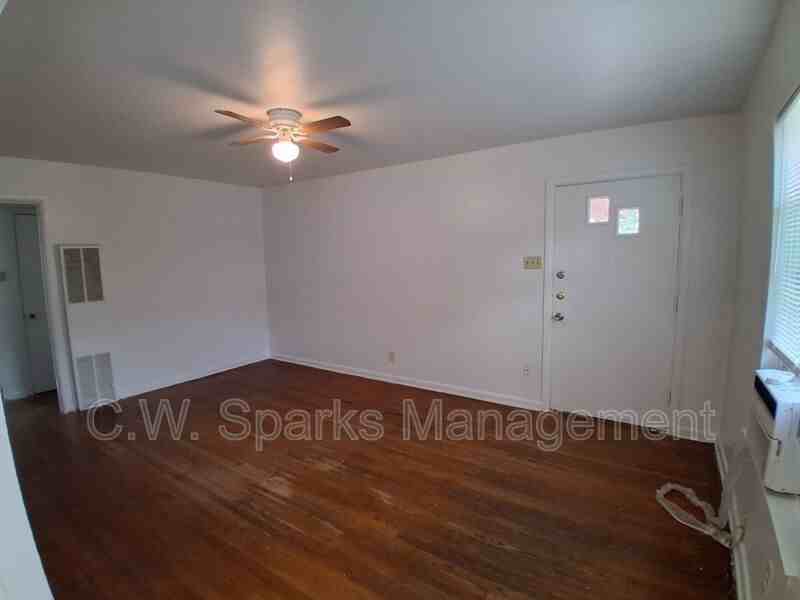 3021 Avon St - Photo 5 of 26