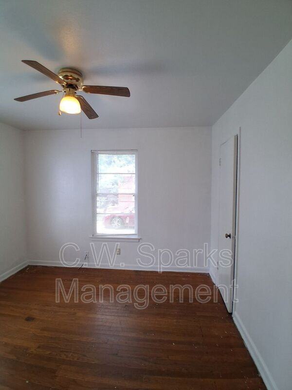 3021 Avon St - Photo 6 of 26