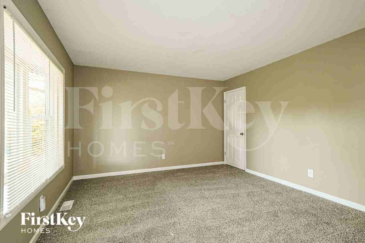 12543 Missouri Bottom Rd - Photo 3 of 19