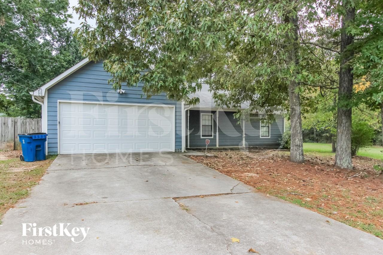 1207 Iron Gate Blvd - Photo 3 of 16