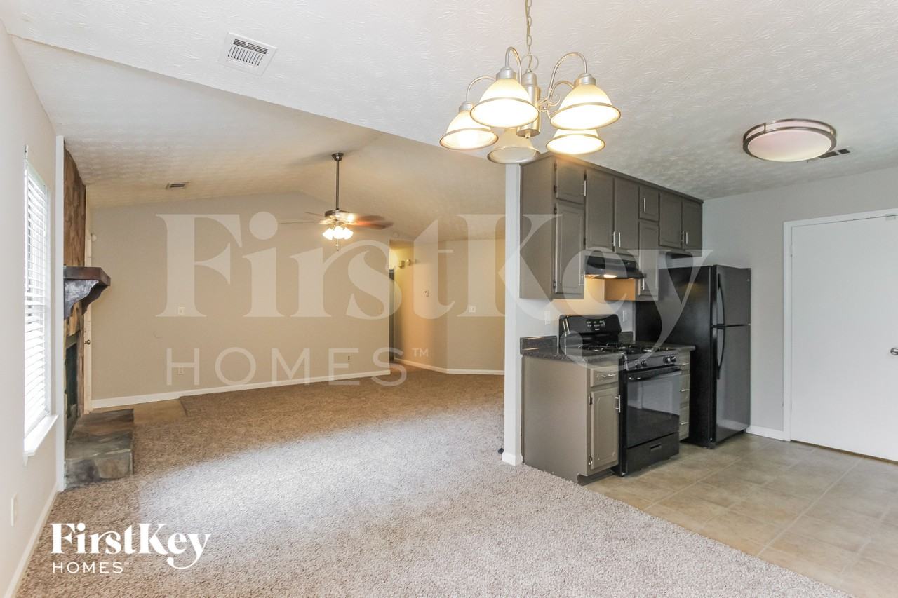 1207 Iron Gate Blvd - Photo 7 of 16