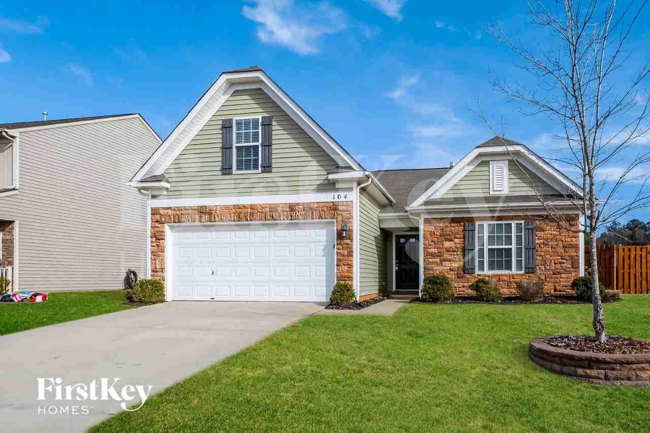 104 Tasman Dr - Photo 2 of 15