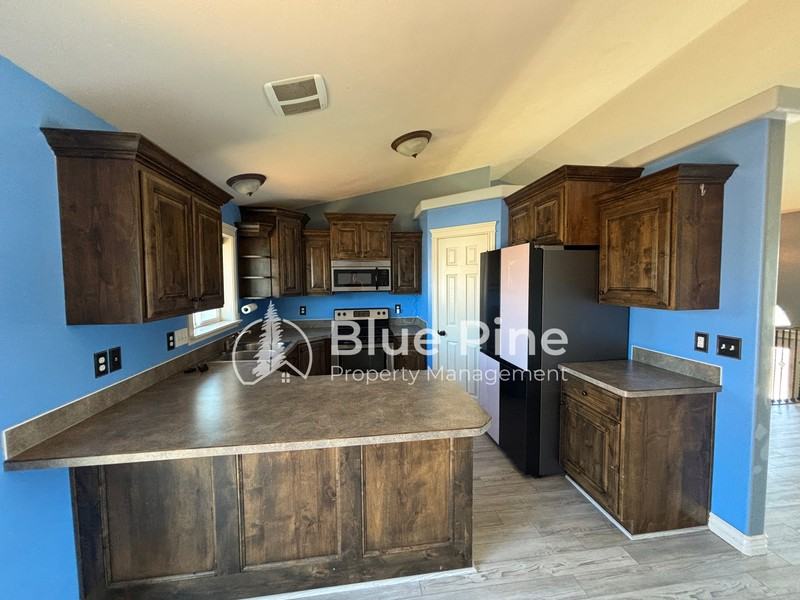 4333 High Desert Dr - Photo 5 of 22