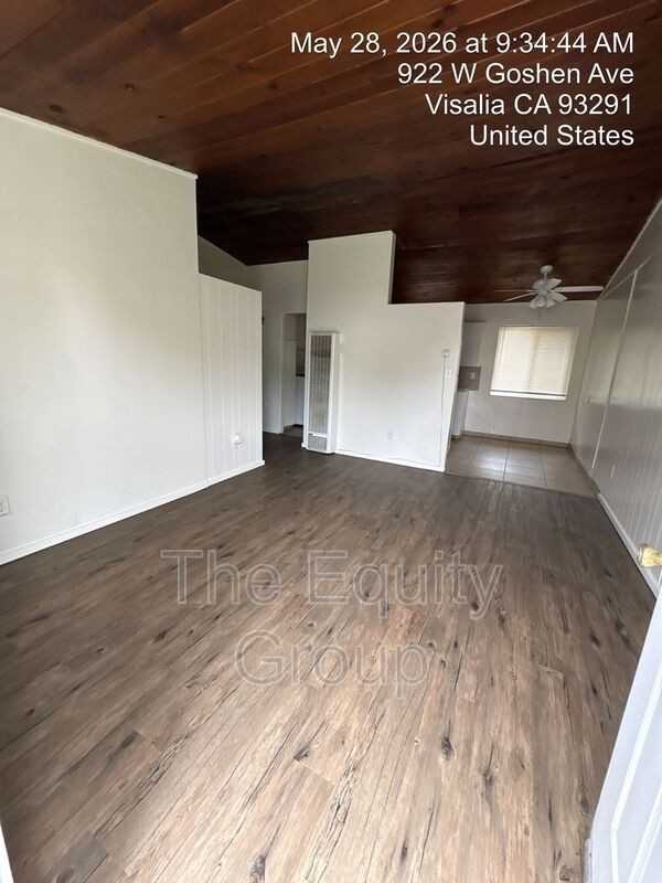 922 W Goshen Ave #A - Photo 3 of 15
