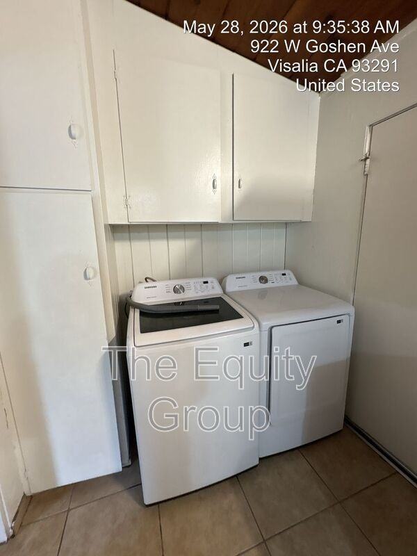 922 W Goshen Ave #A - Photo 4 of 15