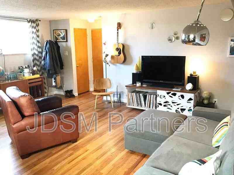 1545 Jackson St - Photo 3 of 27