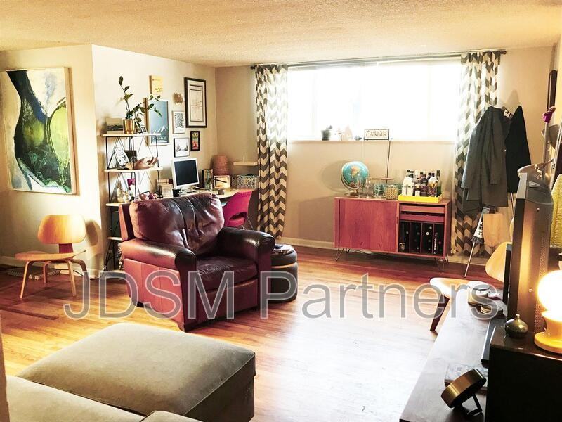 1545 Jackson St - Photo 4 of 27