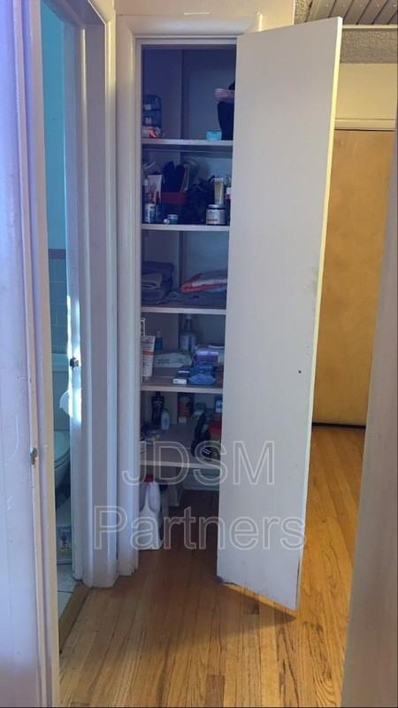 1545 Jackson St - Photo 6 of 27