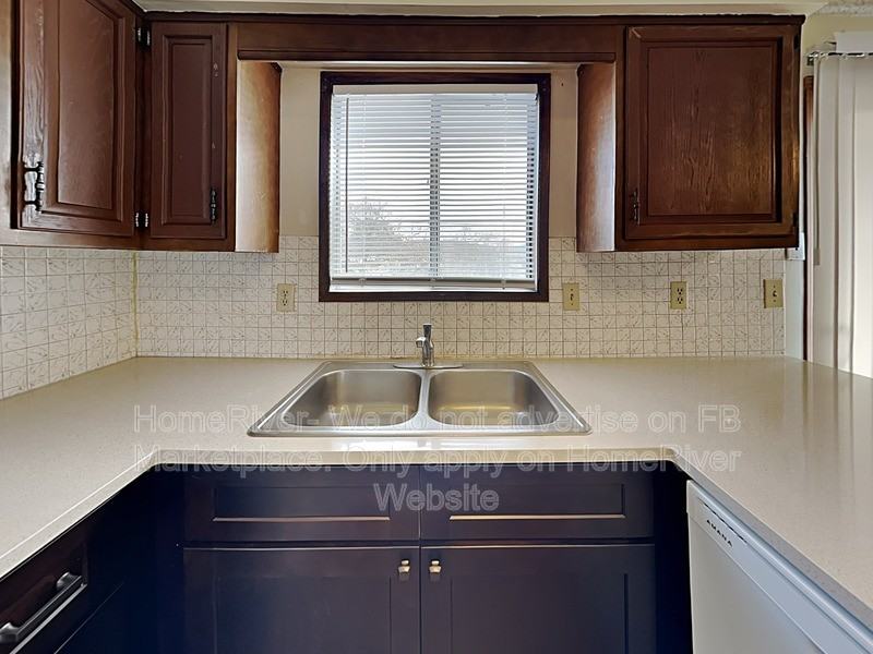 12620 E 31st Ave - Photo 5 of 23