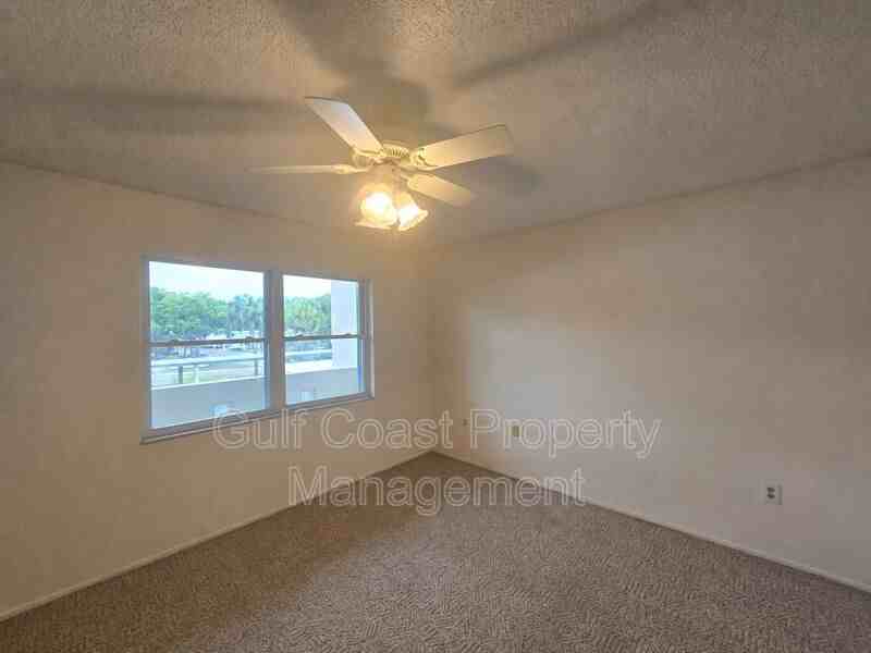 3680 Ironwood Cir #202L - Photo 5 of 10