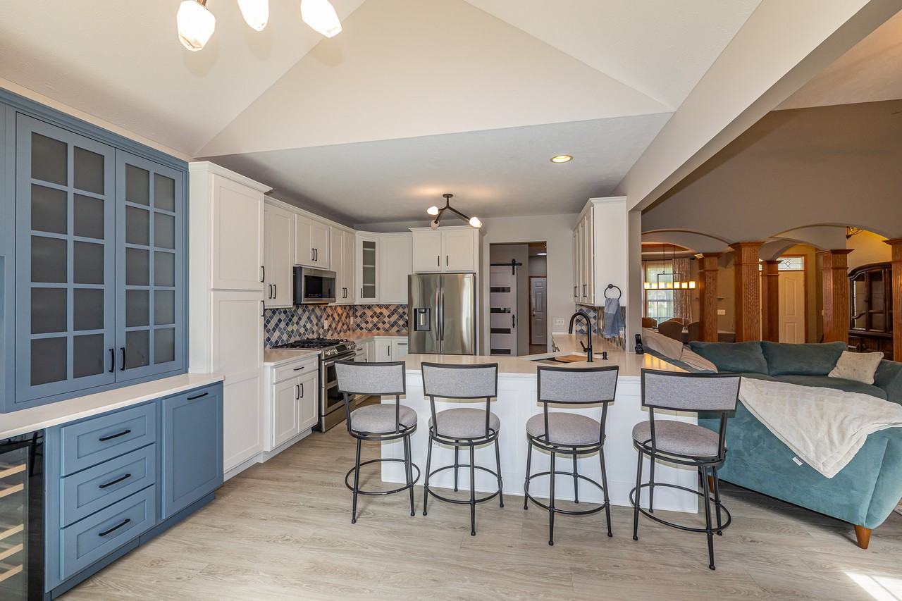 20427 Scotch Pine Way - Photo 2 of 49