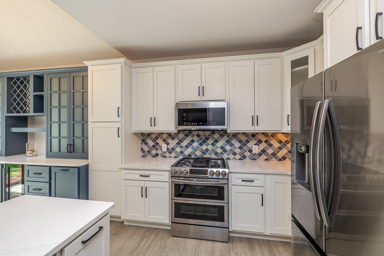 20427 Scotch Pine Way - Photo 4 of 49