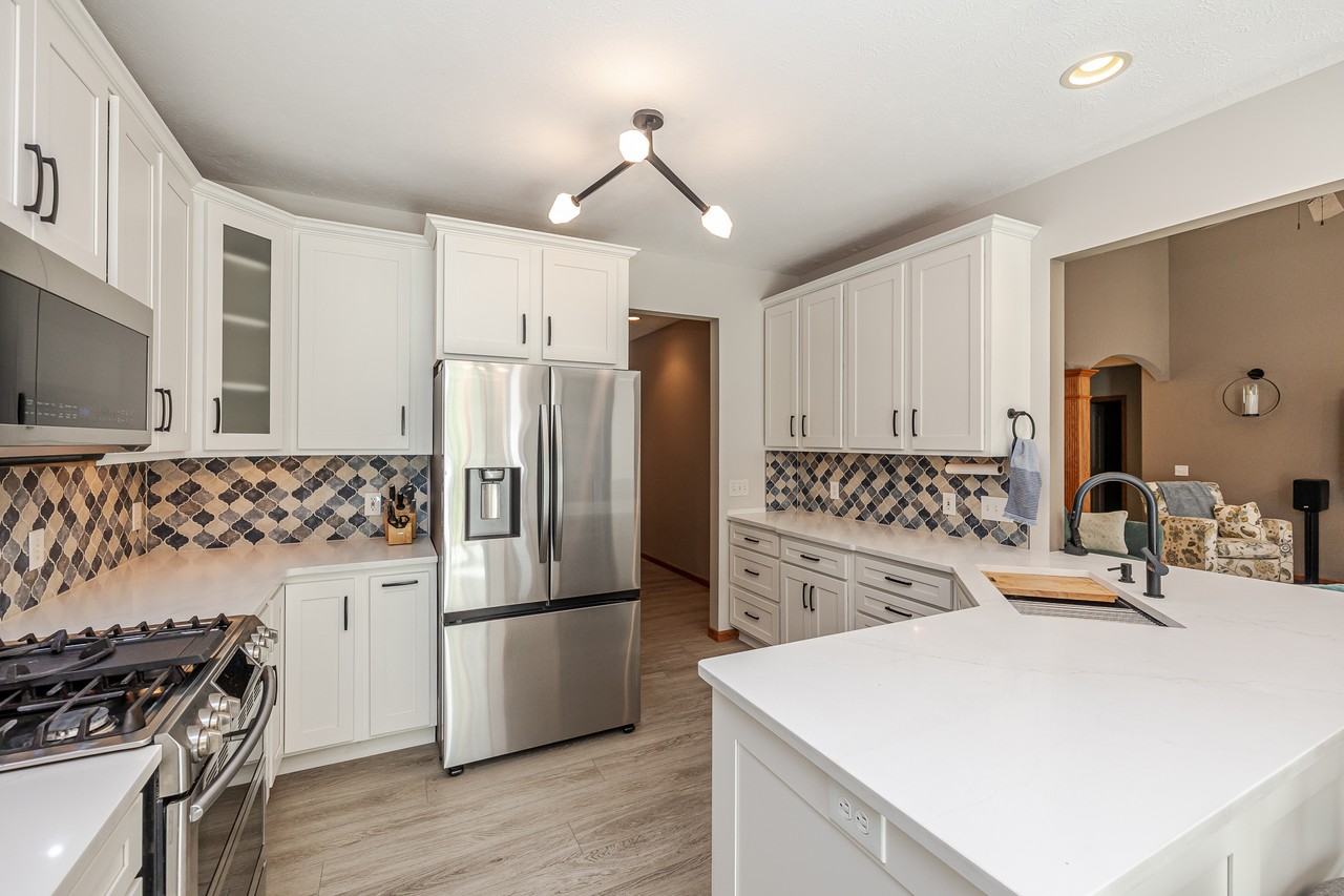 20427 Scotch Pine Way - Photo 6 of 49