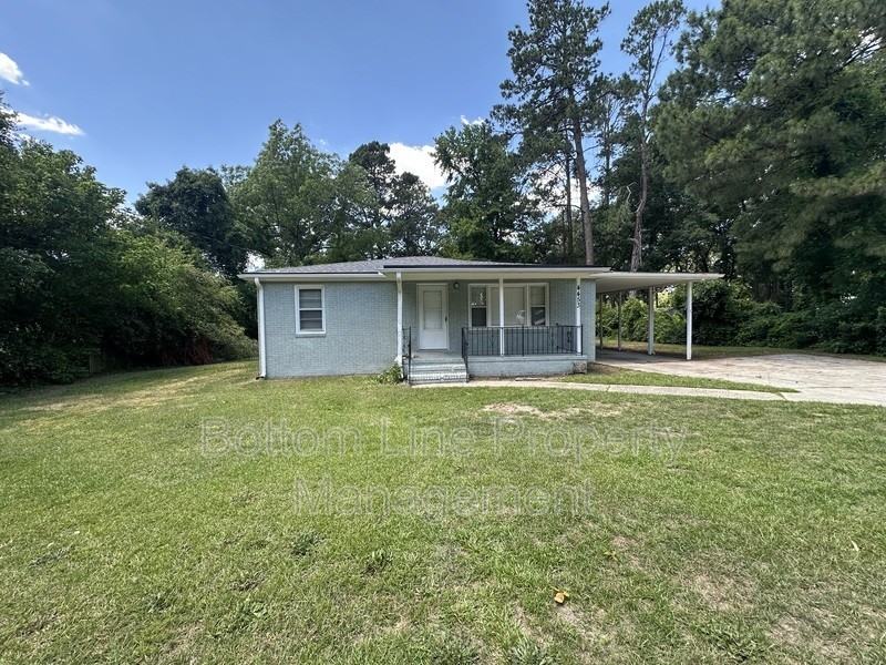 4453 Oakmont Cir