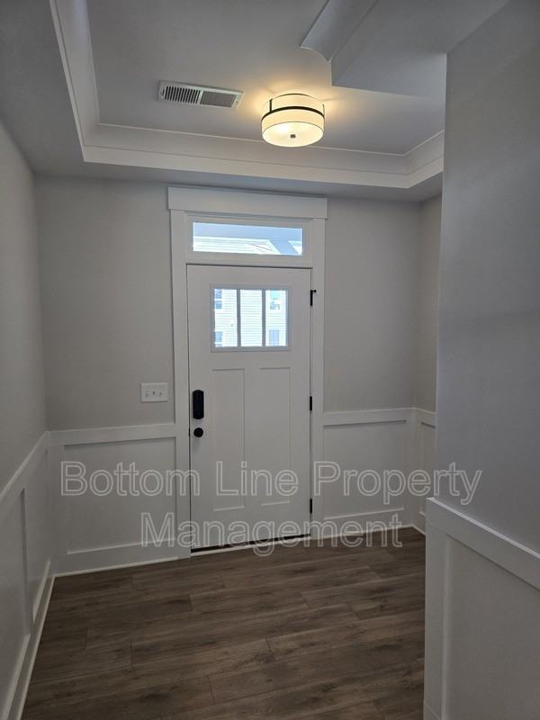 111 Viburnum Rd - Photo 4 of 38
