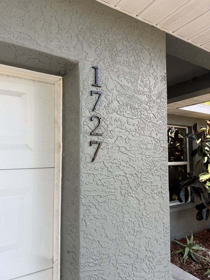 1727 31st Ave E - Photo 2 of 5