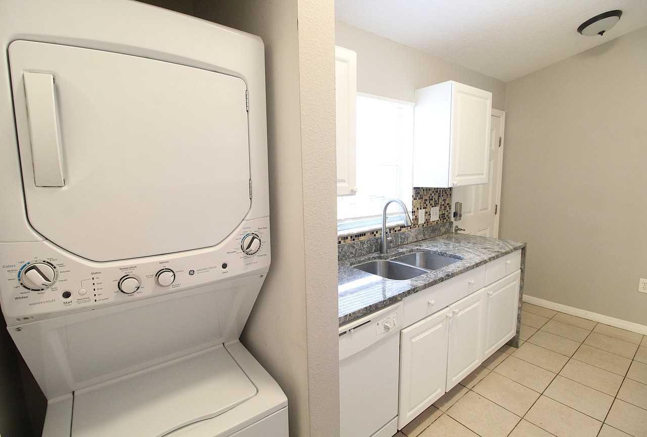 5525A Palmer Blvd - Photo 3 of 14