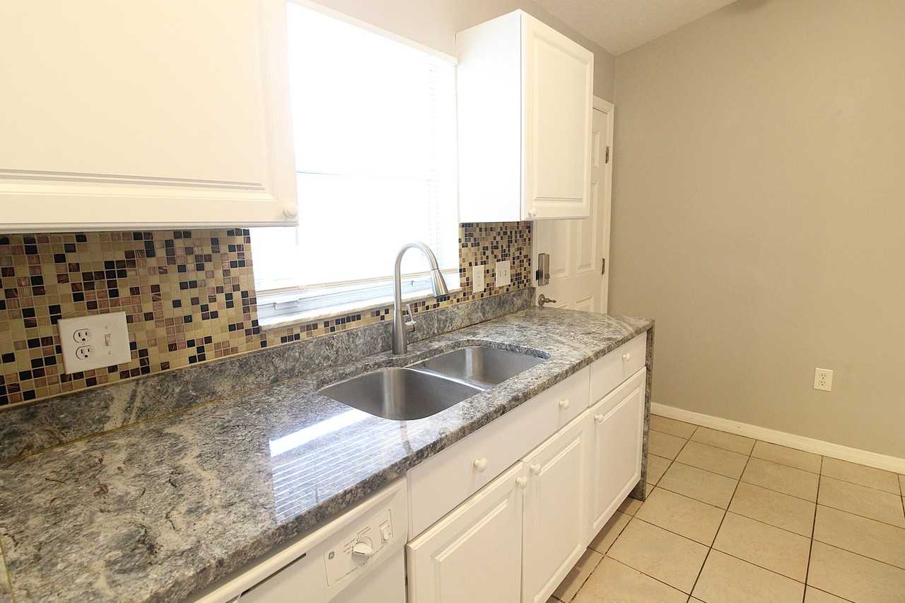 5525A Palmer Blvd - Photo 4 of 14