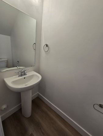 2070 Ws - Photo 5 of 12
