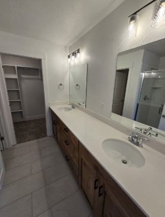 2070 Ws - Photo 7 of 12