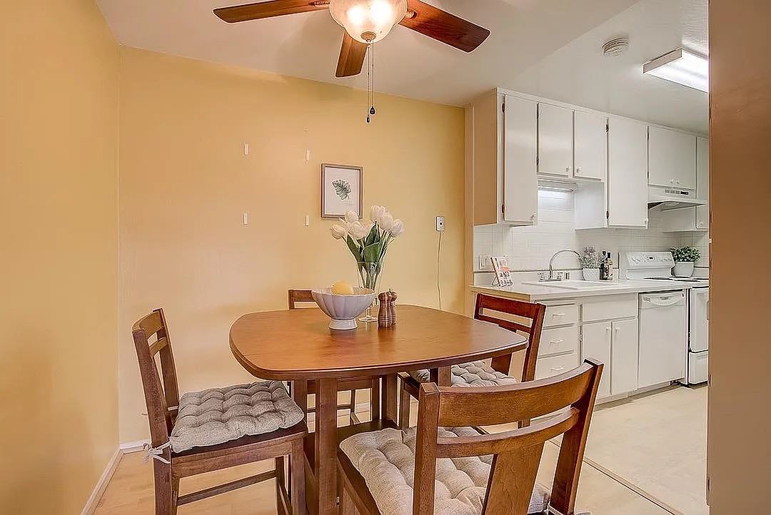 292 Tradewinds Dr #10 - Photo 6 of 18