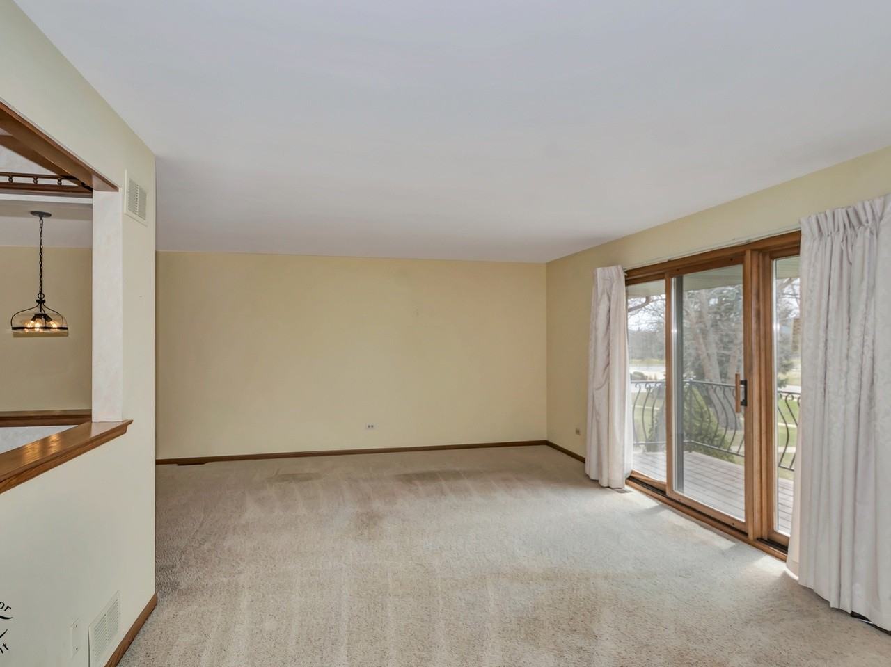 10642 Melissa Dr - Photo 4 of 28