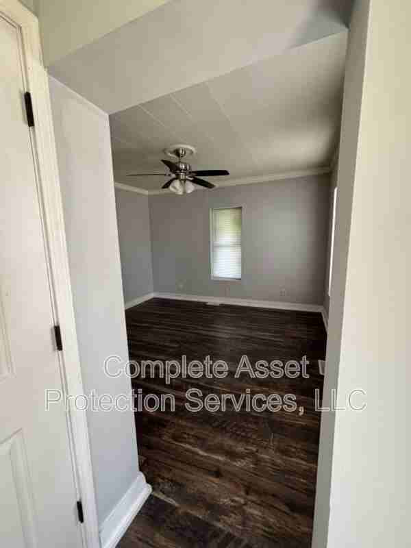 117 Columbia St - Photo 2 of 9
