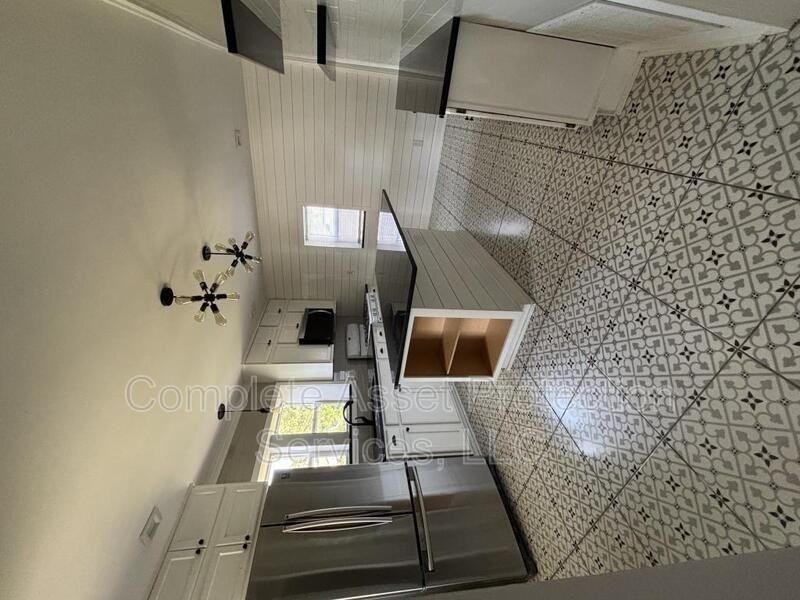 117 Columbia St - Photo 7 of 9