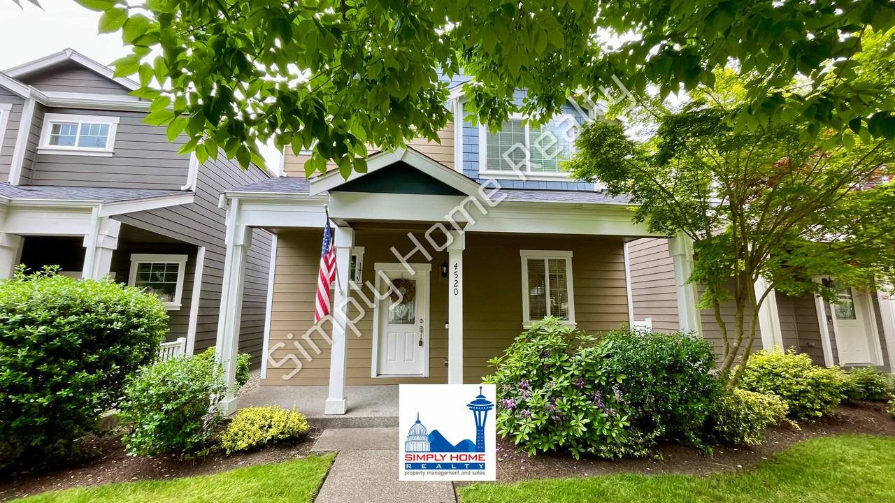 4520 Freemont St Ne - Photo 3 of 26