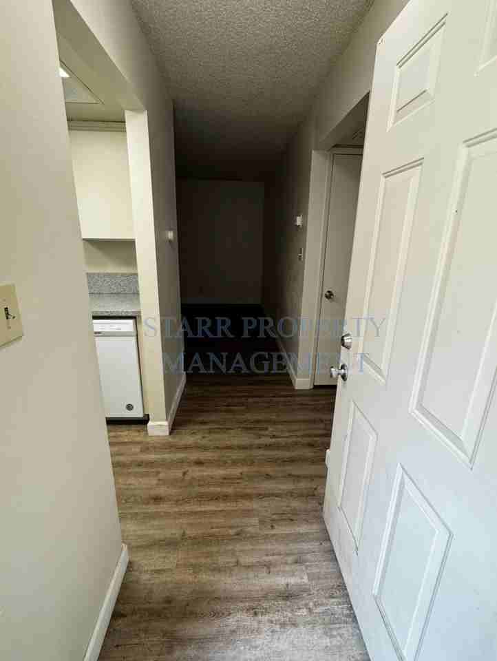 328 Northbank Ct #61 - Photo 3 of 13