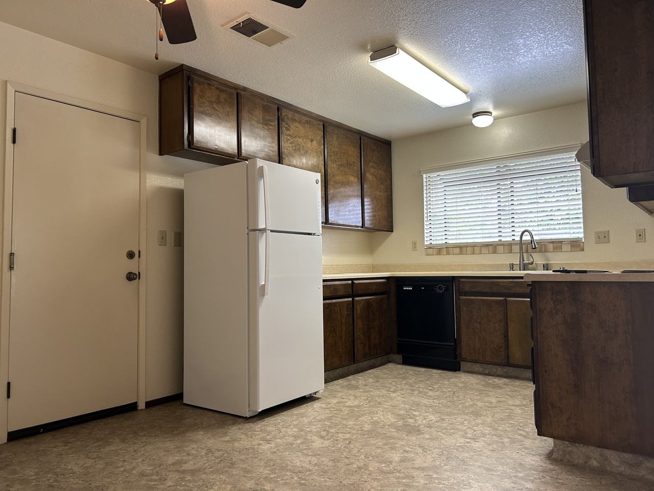 3255 Holly Dr #A - Photo 4 of 12